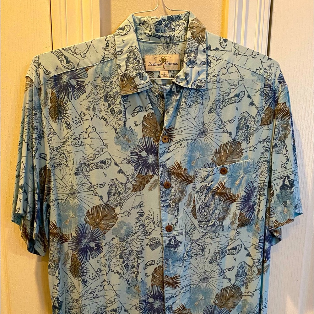 Men's Sz M Island Shores summer shirt. EUC